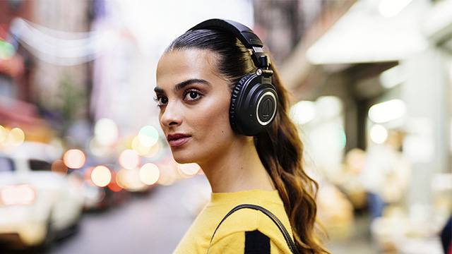 Audio-Technica corta los cables de sus icónicos auriculares de estudio para crear el M50xBT, que ofrece sonido inalámbrico en movimiento